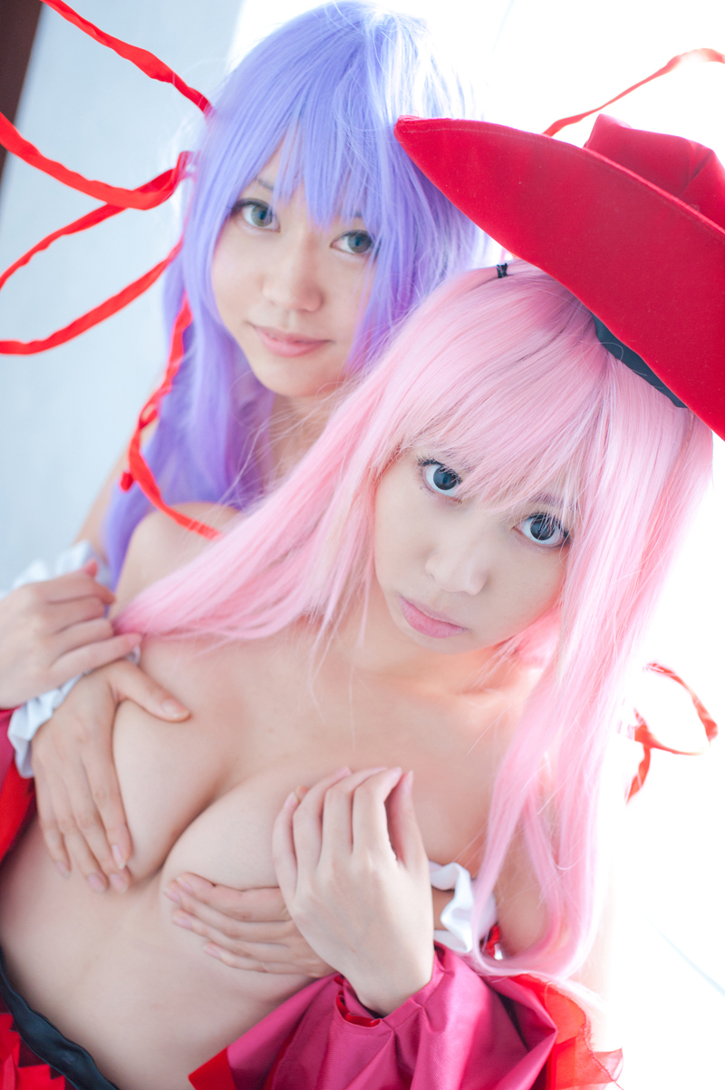 [Cosplay]   cos制服双姐妹